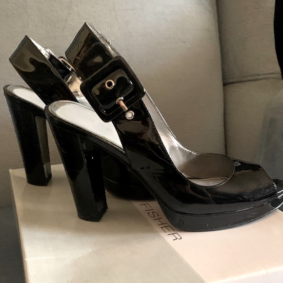 Marc Fisher Glossy Black Platform Heels Size 6 - Picture 1 of 13